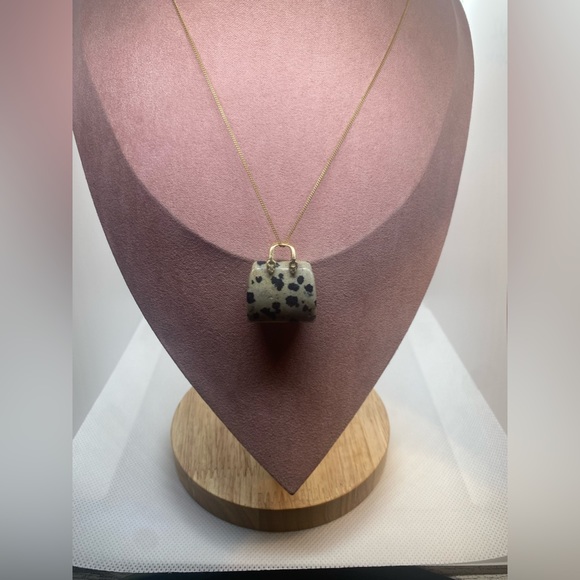 Dalmation Jasper pendant & Chain - Picture 2 of 3